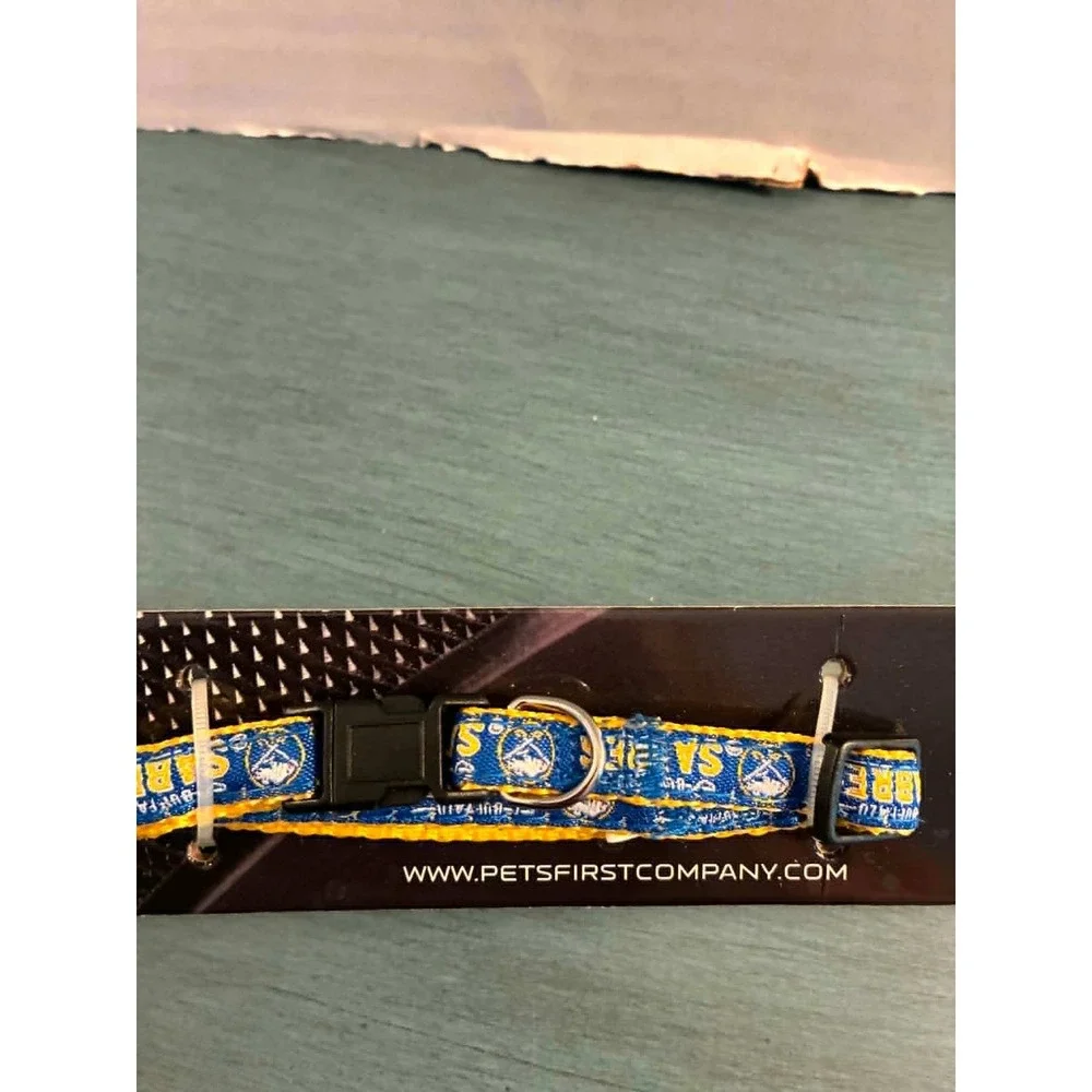 Pets First NHL Buffalo‎ Sabres Pet Collar Small Blue Yellow New Hockey Accessory